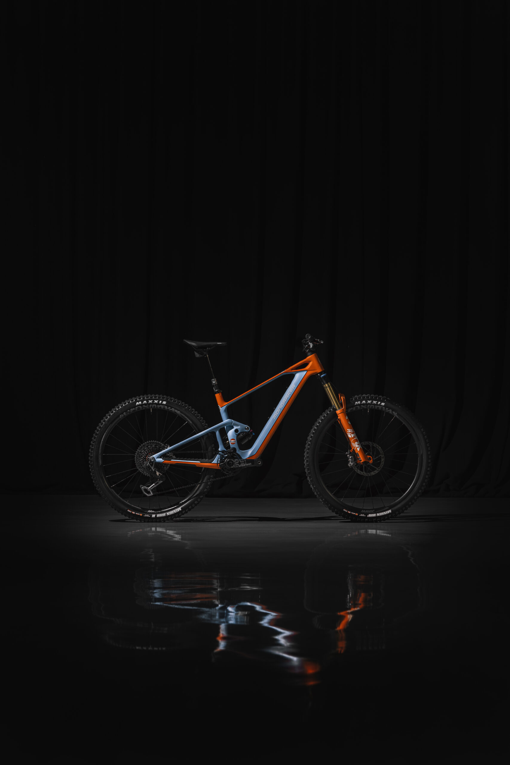 Mondraker neat unlimited Gulf Edition